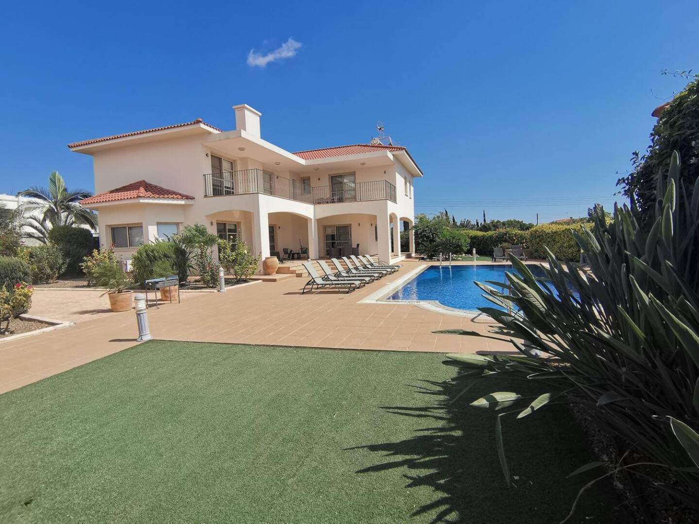 Orchard Blossom Private Villa With Pool Phrenaros Esterno foto