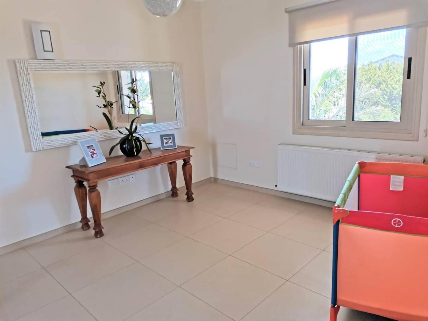 Orchard Blossom Private Villa With Pool Phrenaros Esterno foto