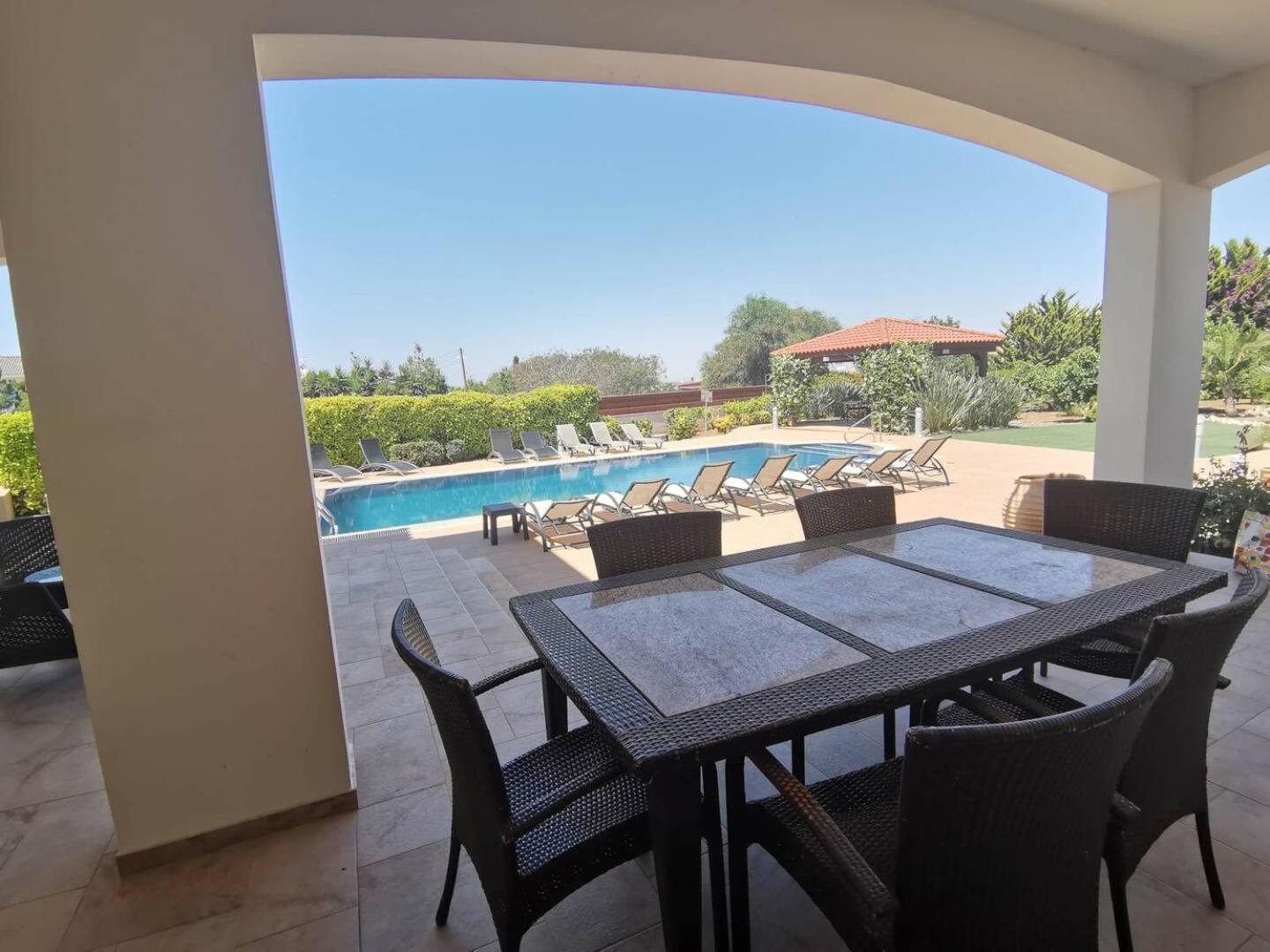 Orchard Blossom Private Villa With Pool Phrenaros Esterno foto