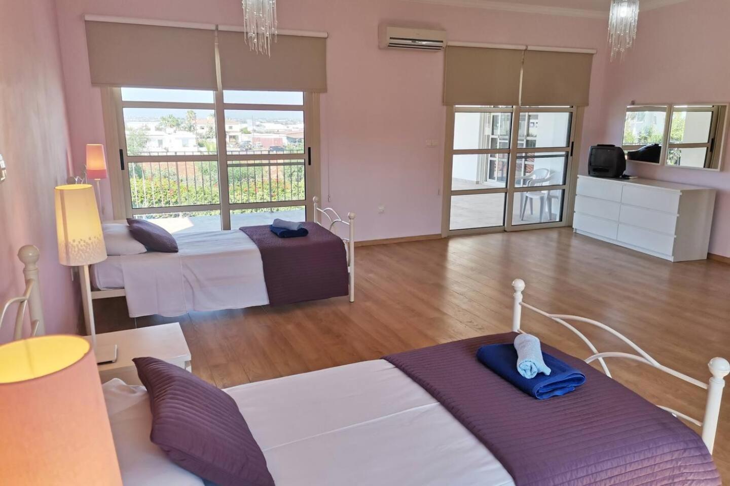 Orchard Blossom Private Villa With Pool Phrenaros Esterno foto