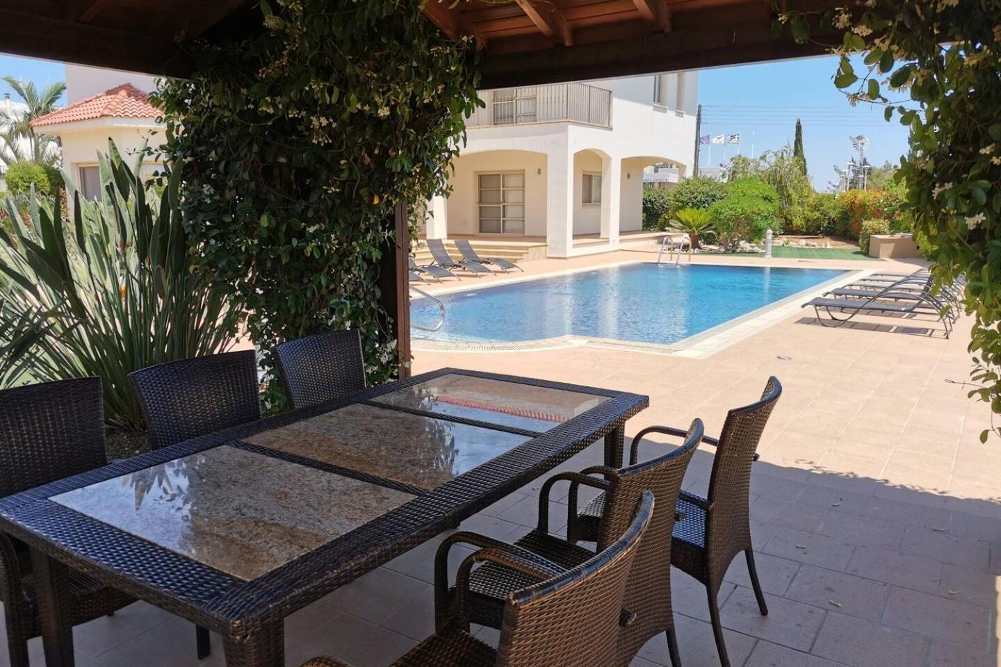 Orchard Blossom Private Villa With Pool Phrenaros Esterno foto